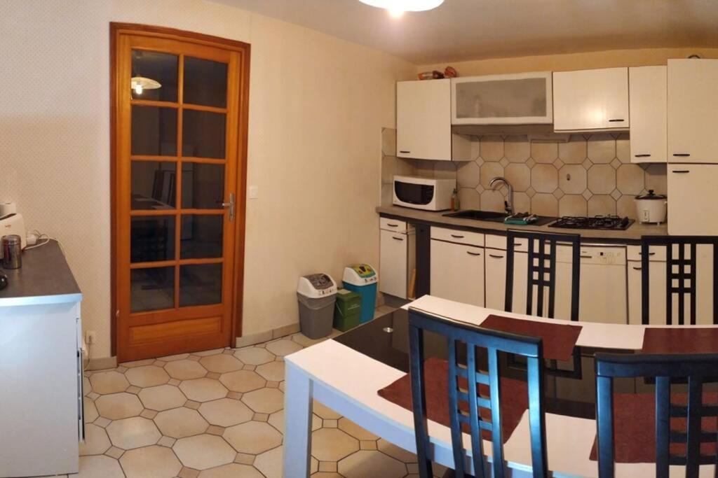 Chez Fabienne T3 Apartment Le Breuil-sur-Couze Exterior foto