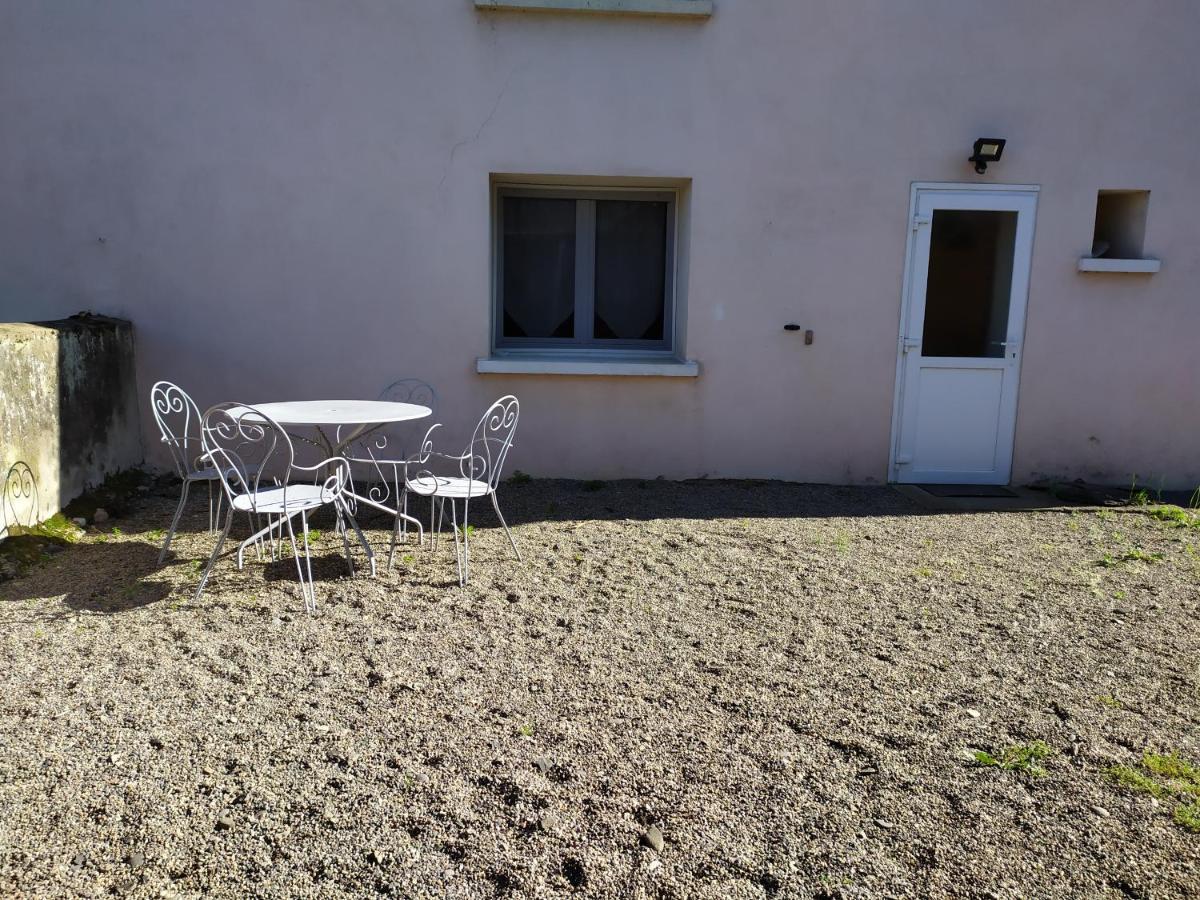 Chez Fabienne T3 Apartment Le Breuil-sur-Couze Exterior foto